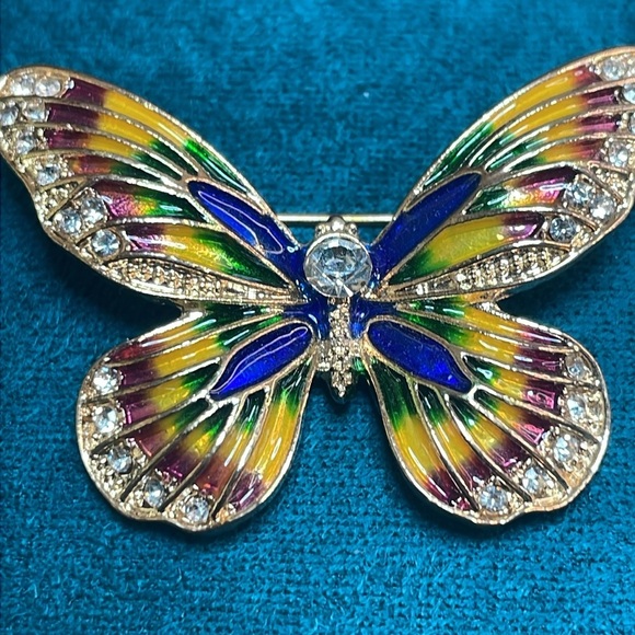 Colorful Butterfly Brooch - Picture 2 of 4